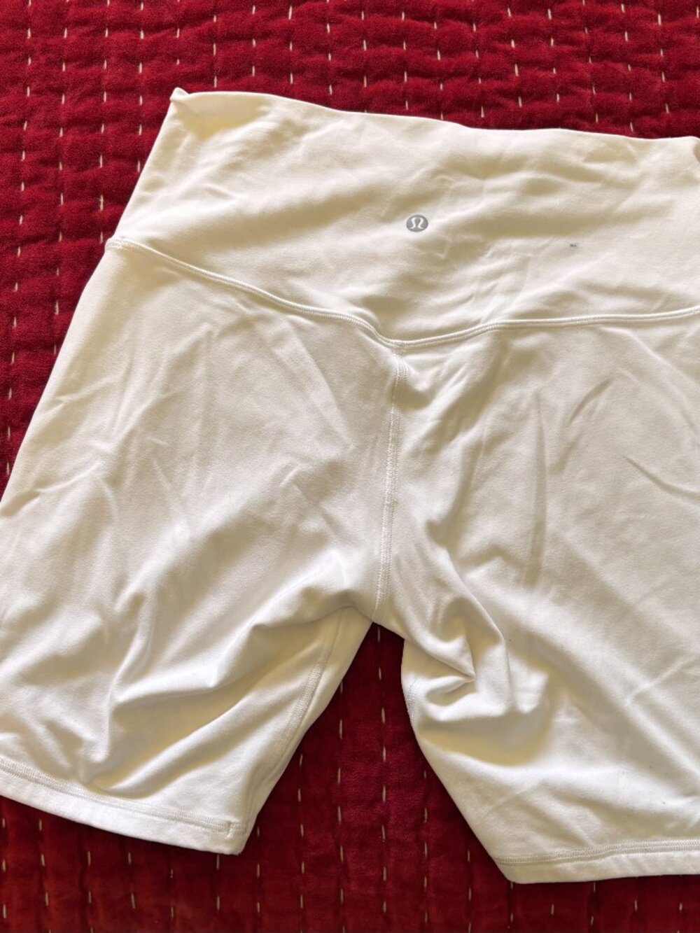 Lululemon White Align High-Rise Short 6" Size 10